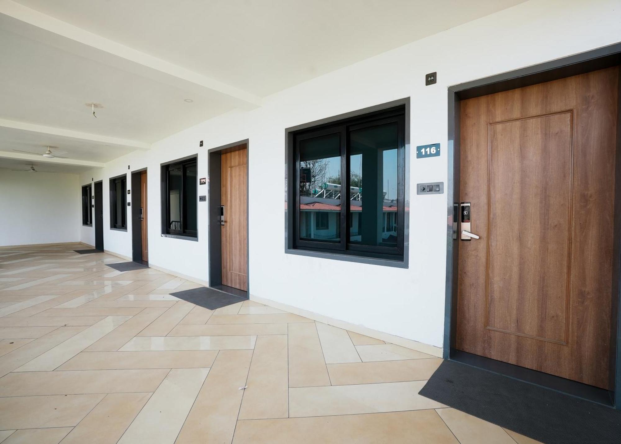Rupis Resort Near Udaipur Airport Dabok Dış mekan fotoğraf