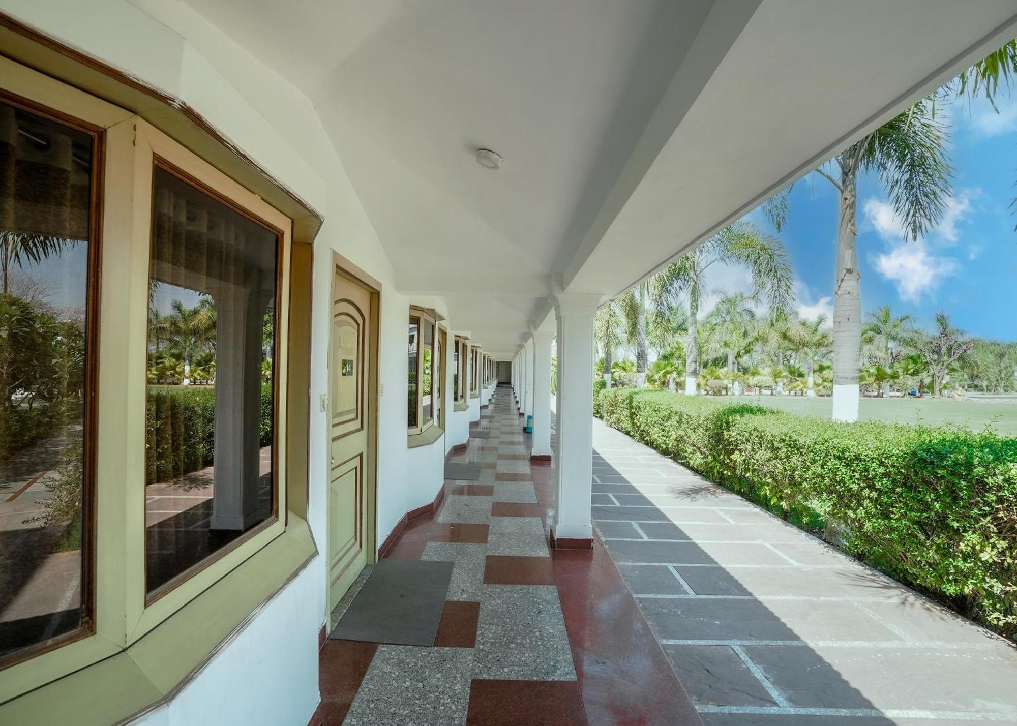 Rupis Resort Near Udaipur Airport Dabok Dış mekan fotoğraf