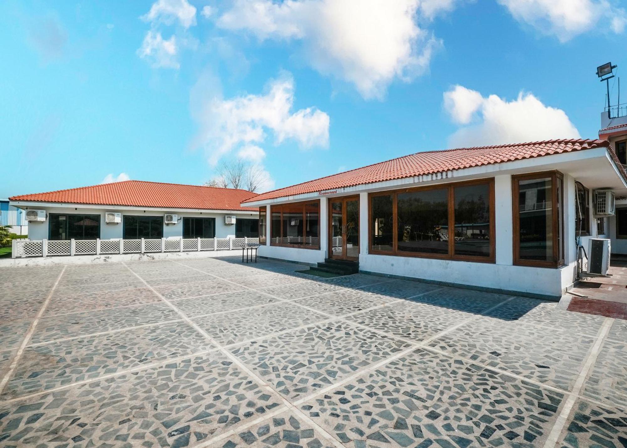 Rupis Resort Near Udaipur Airport Dabok Dış mekan fotoğraf