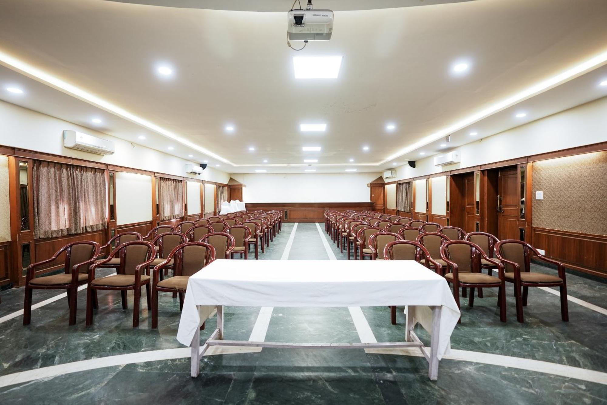 Rupis Resort Near Udaipur Airport Dabok Dış mekan fotoğraf